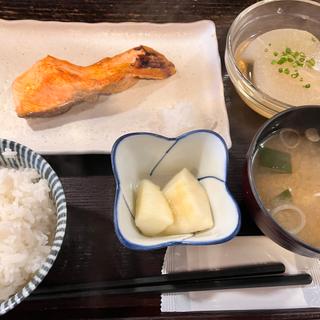 鮭焼き定食(味寛ほんまや)