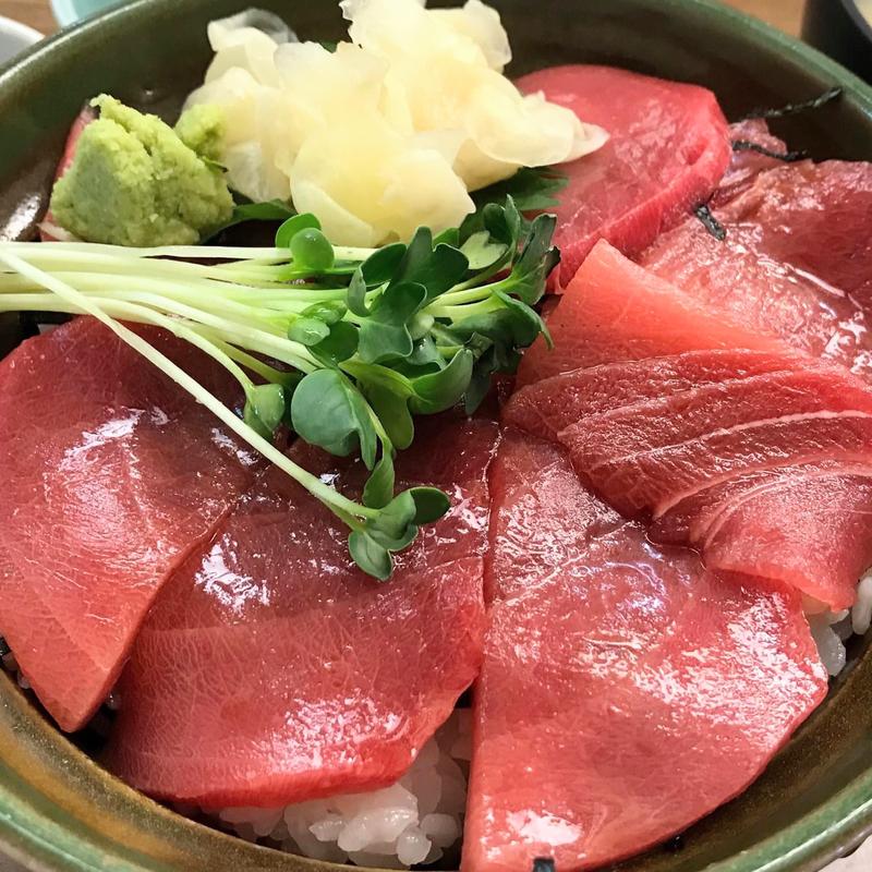 まぐろづけ丼 上(魚田)