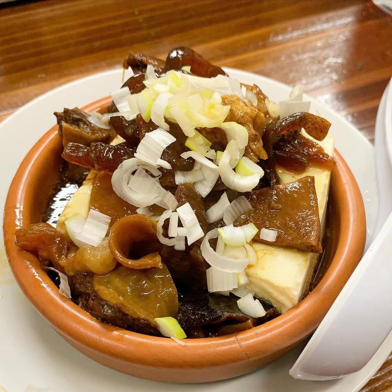 名物肉豆腐(大衆食堂スタンドそのだ)