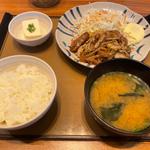 大豆ミートの生姜焼き定食