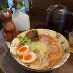 焼きアゴ塩ラーメン（海老ワンタン煮卵トッピング）