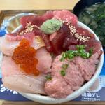トロとろとろ丼(くるくるなると 大渦食堂)