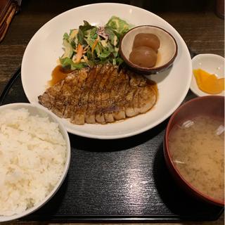 トンテキ定食(ゆきむら )