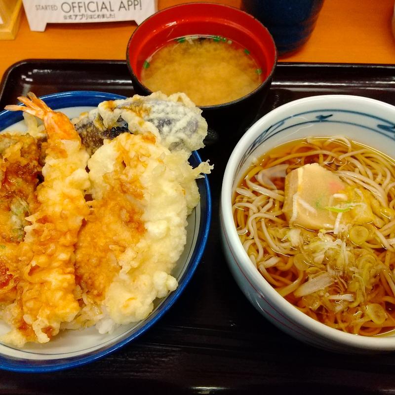 トリオスター天丼小そばセット(天丼てんや 垂水駅前店

)