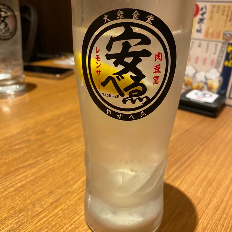 安べゑレモンサワー(肉豆冨とレモンサワー 大衆食堂 安べゑ 八王子駅南口)