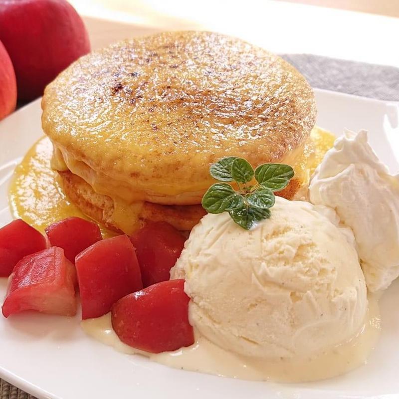 クレームブリュレパンケーキ(DAY & NIGHT)