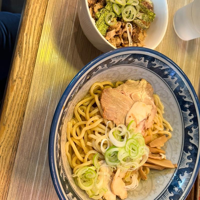 煮干し油そばとミニチャーシュー丼(楽（GAKU）)