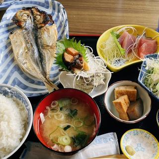 (朝市食堂奈美)