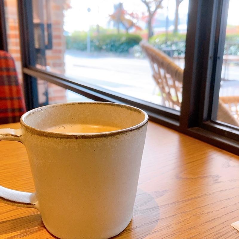 ホットカフェラテ(And KAKA)