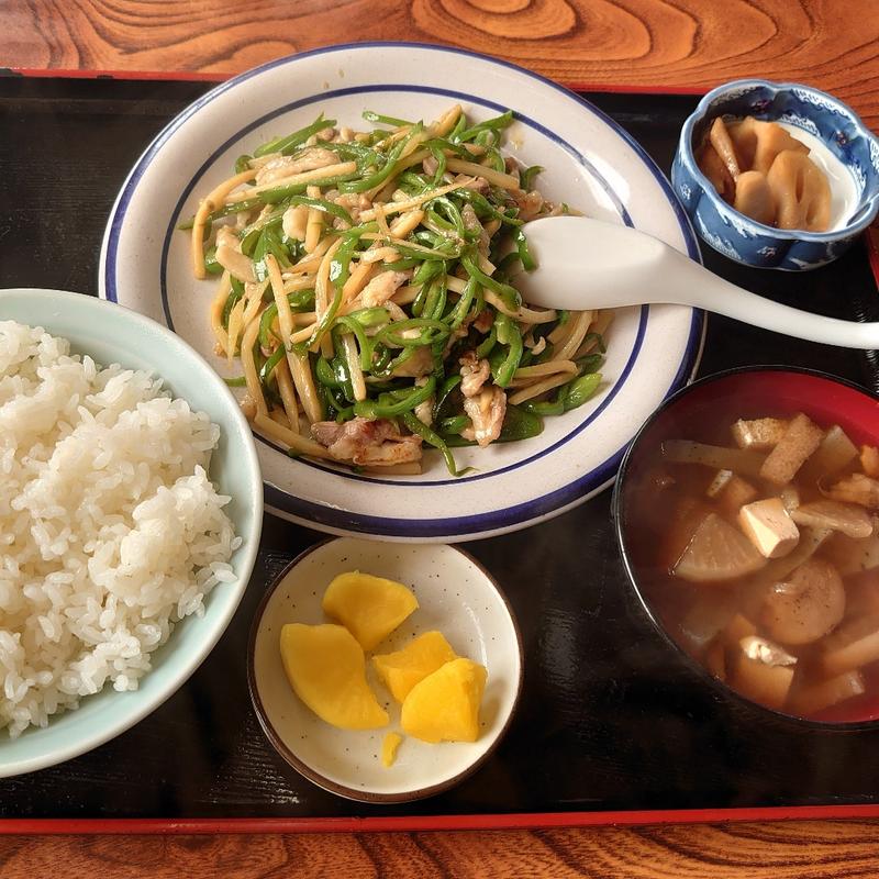 ピーマン肉炒定(鈴や食堂 )