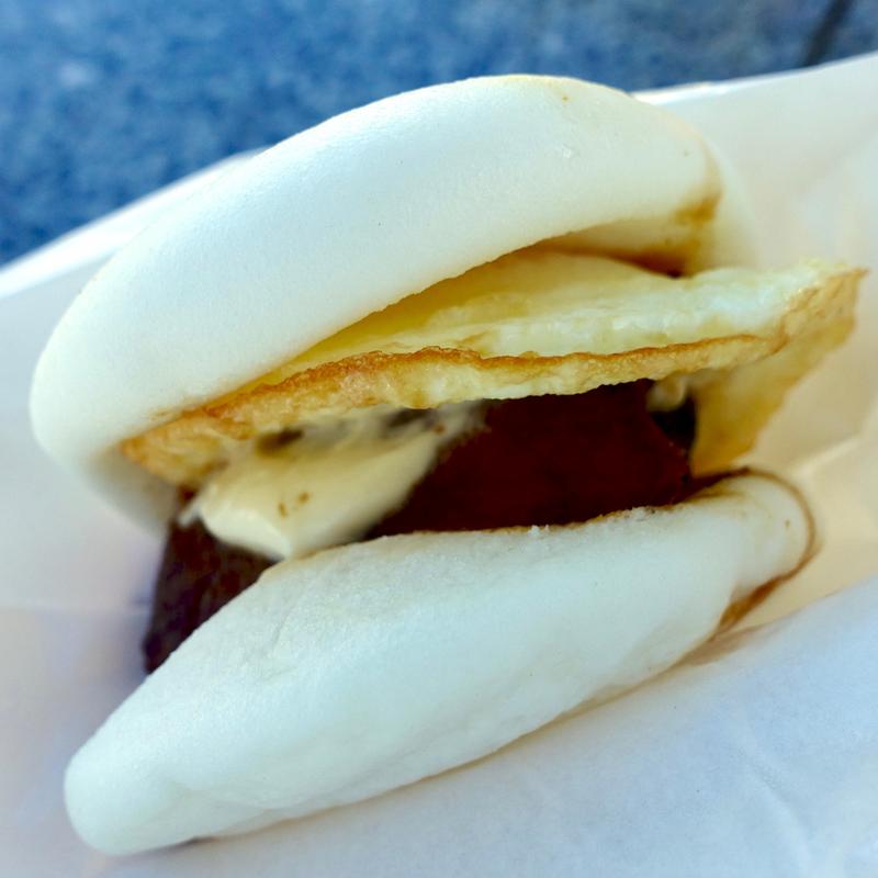 今治焼豚玉子包（パオ）(来島海峡サービスエリア)