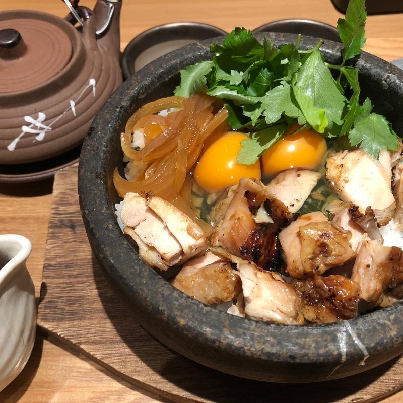 石焼き親子丼(野乃鳥 丹波赤どり専門 とりのや 本店)