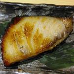 鰤の塩麴焼き(横浜 鮨 ふくじゅ)