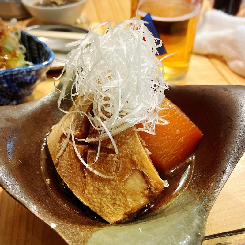 魚カマと大根煮付け(大衆酒場 チャン栓チャン)