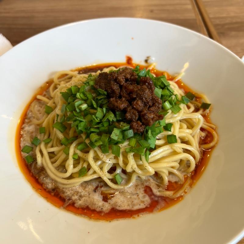 汁なし坦々麺(汁なし太麺)(担々麺 ぺんぺん)