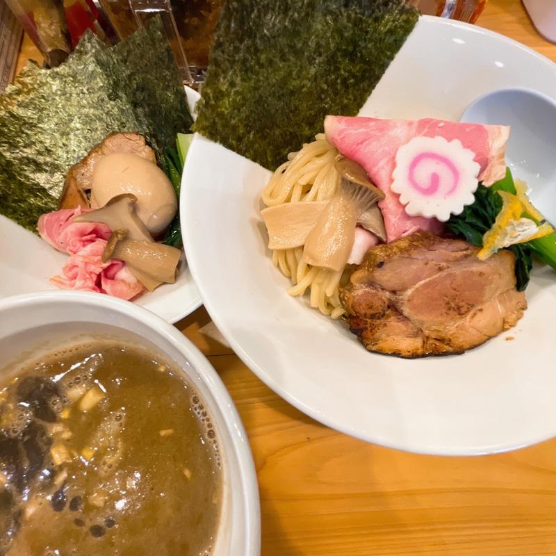 特上濃厚煮干つけ麺(蕾（つぼみ）分家)