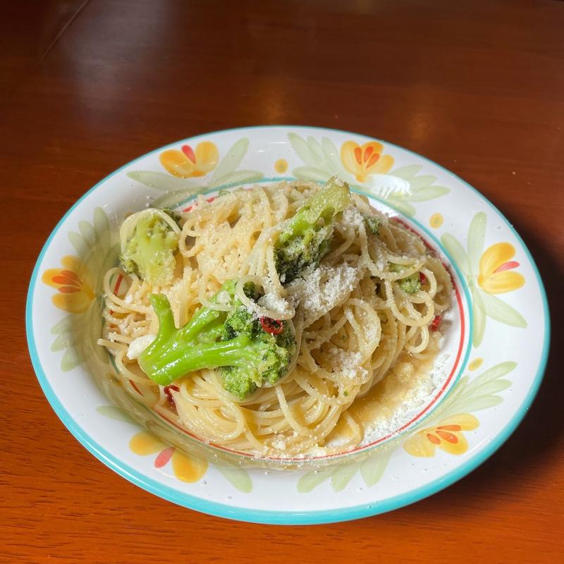 ブロッコリーとアンチョビのオイルベーススパゲッティ(TRATTORIA TEPPE)