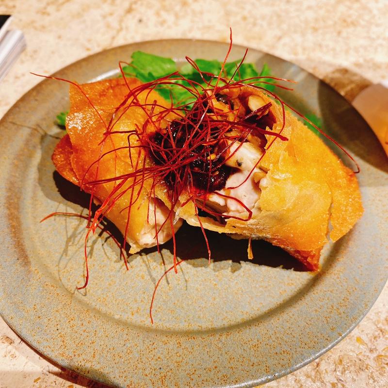 牡蠣とキノコのXO醤春巻(schwa2（シュワシュワ）)