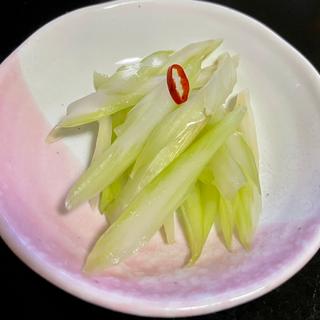 セロリの浅漬け(トライアル八千代店食料品売り場)