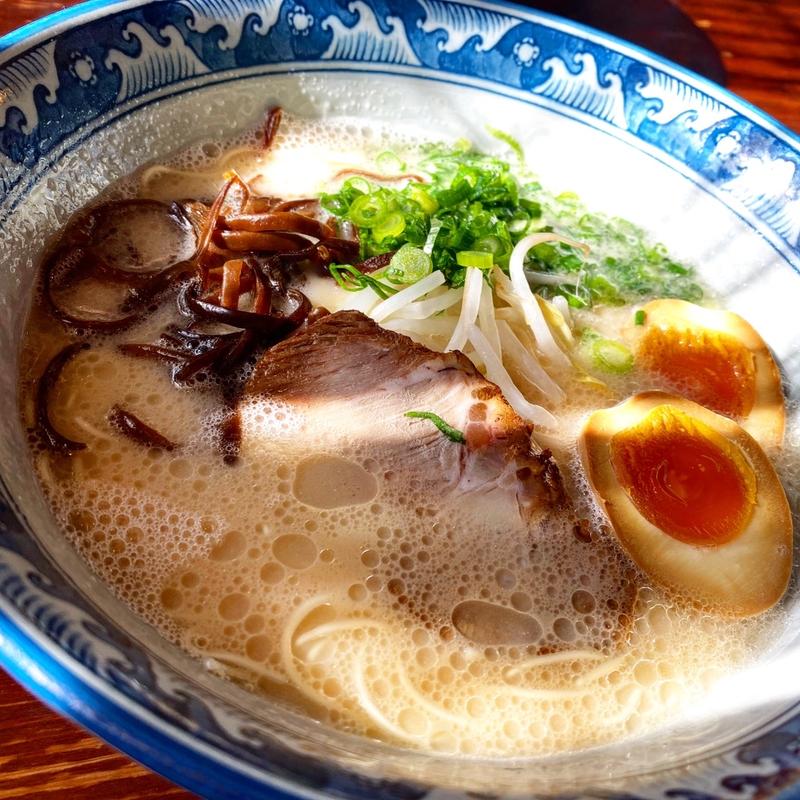 とんこつ 煮卵入り(麺屋 大輔)