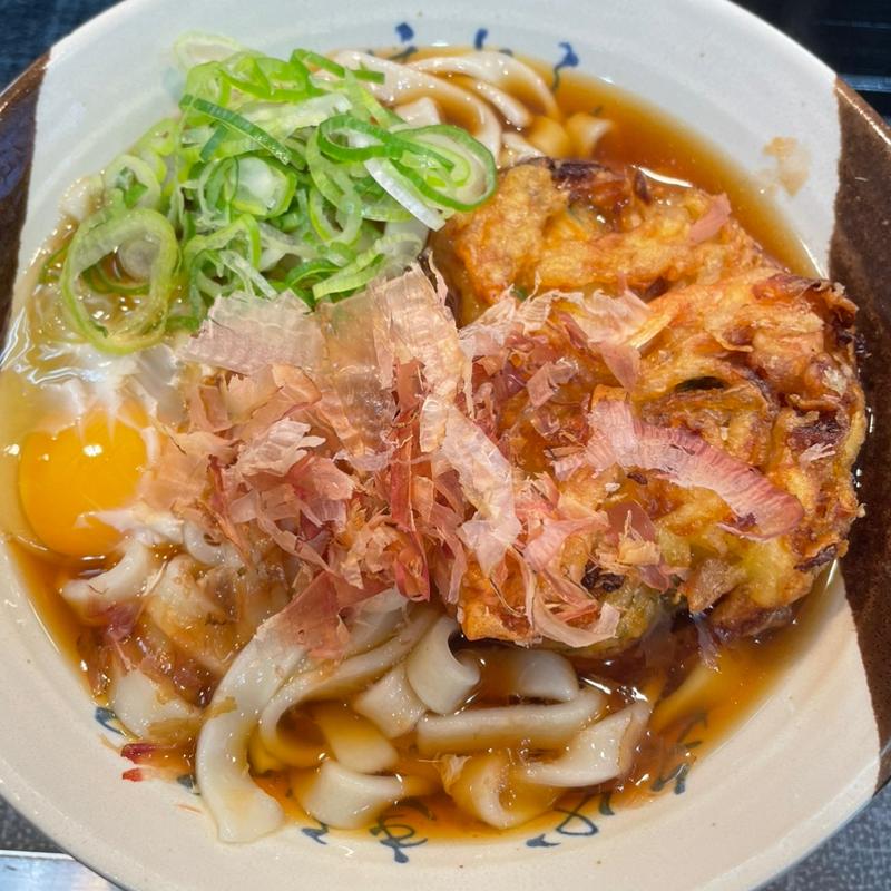 かき揚げきしめん 玉子入り(名代きしめん 住よし JR名古屋駅10・11番ホーム店 （すみよし）)