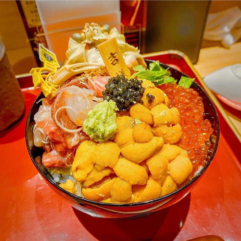 開運SEVEN吉祥極み丼(敦賀魚河岸海鮮丼 うお吟(うおぎん))