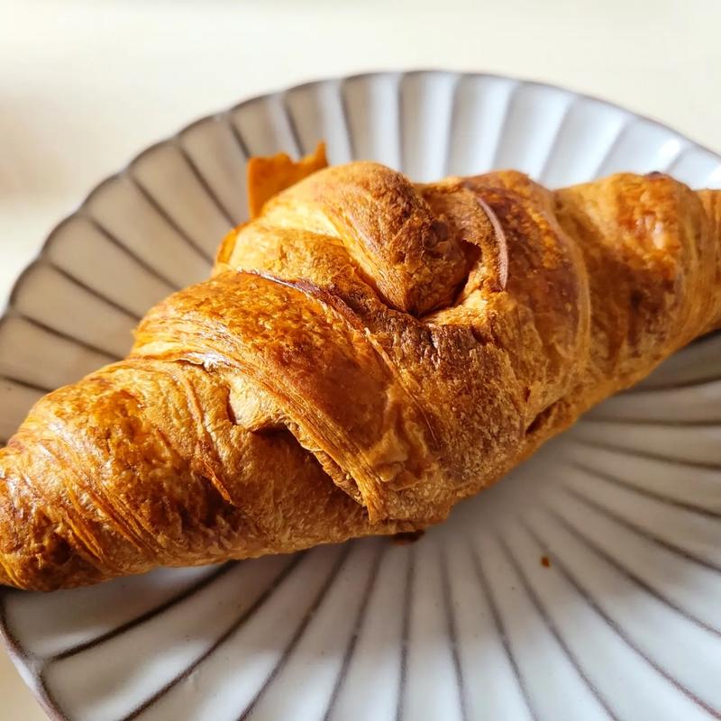 クロワッサン(鎌倉 ロティ ガール ON 543)