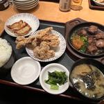 サイコロステーキ&焼き餃子&鶏から定食(てんぐ大ホール 銀座ナイン店)