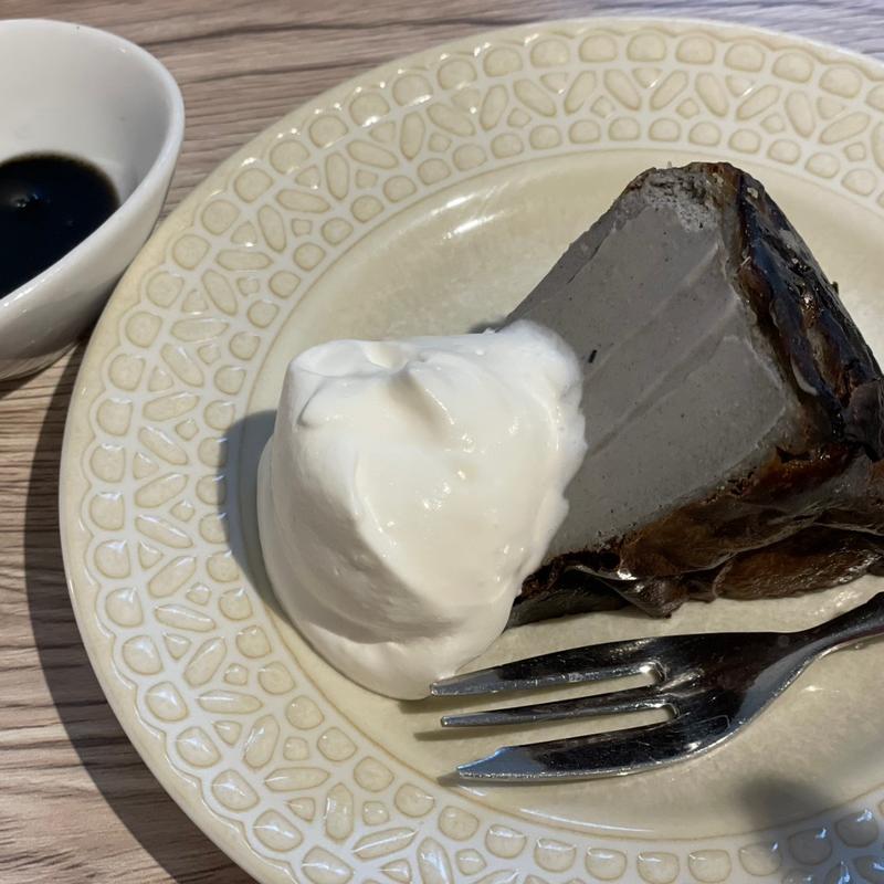 ごまバスクチーズケーキ＆ホイップ(Cheese Chef（チーズシェフ）)