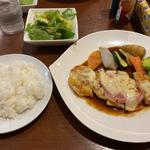 若鶏のムネ肉　カツレツ ミラノ風(Bistro Chez Riki)