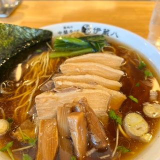 (築地の中華そば 伊蔵八)