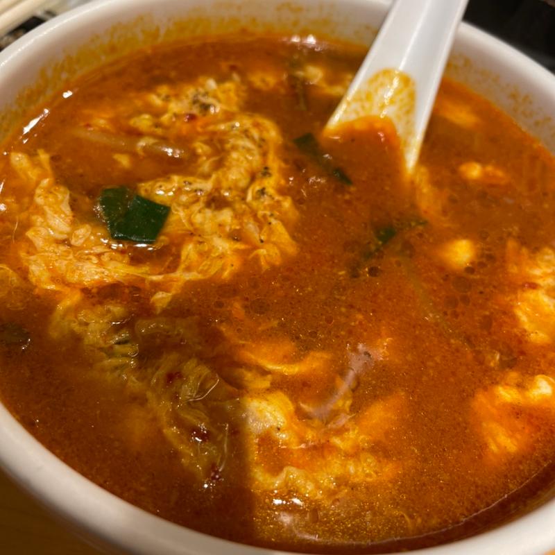 ユッケジャンスープ(大衆炭火焼肉ジンギスカン ホルモン酒場風土.札幌駅前店)