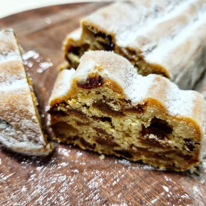 シュトーレン(ホレンディッシェ・カカオシュトゥーベ 新宿伊勢丹店 （HOLLANDISCHE KAKAO-STUBE ）)