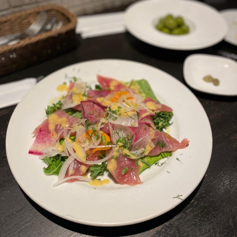 マグロのカルパッチョ(トラットリア　クアルト )