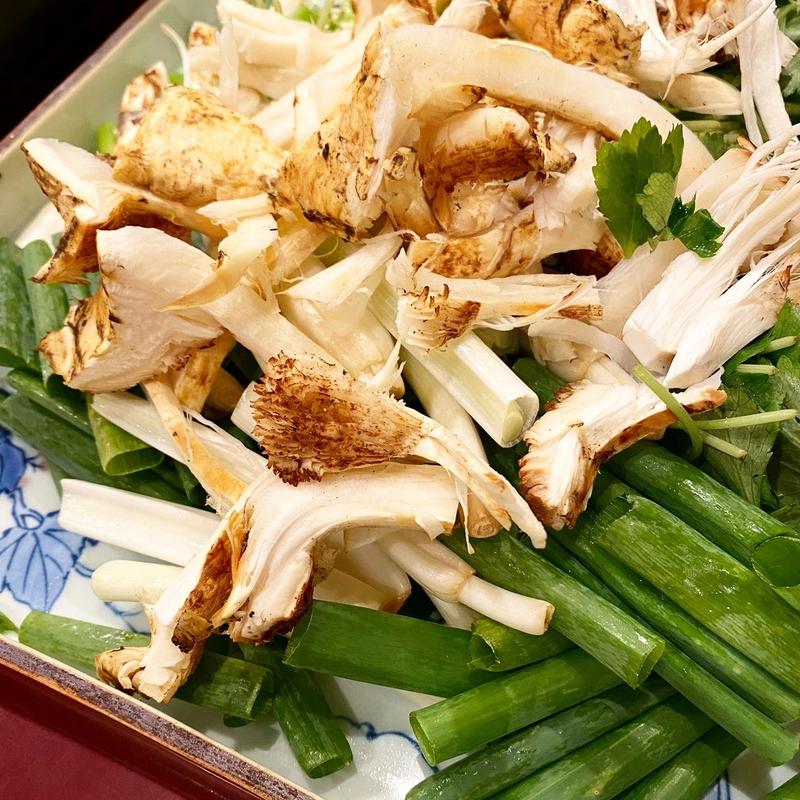 松茸のしゃぶしゃぶ(かぶら)