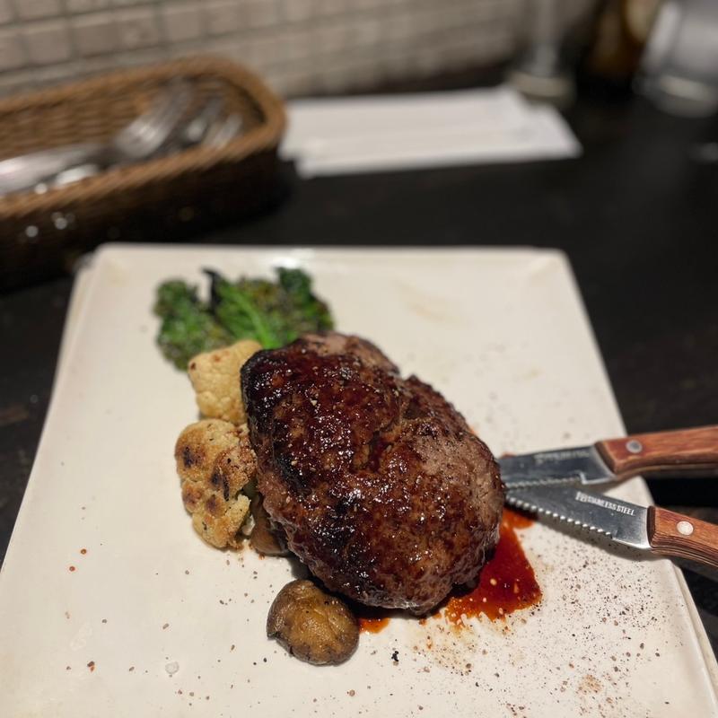 ハンバーグ(トラットリア　クアルト )