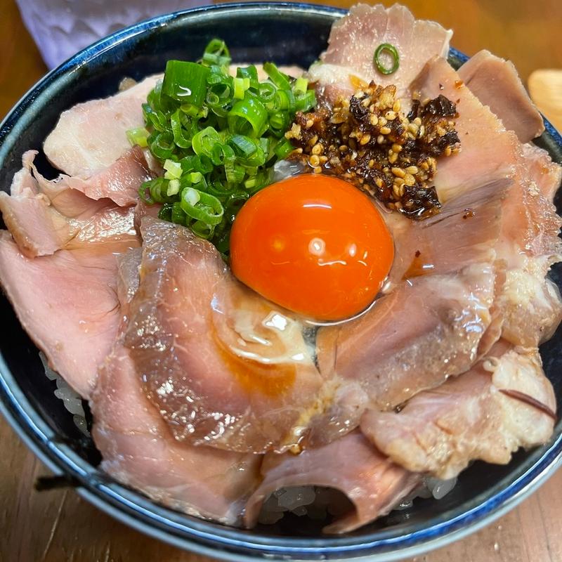 豚レアチャーシュー丼(鶏骨らぁめん 極み鶏)