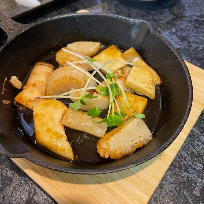 ホタテとエリンギのバター焼き(寿司の居酒屋 甚 )