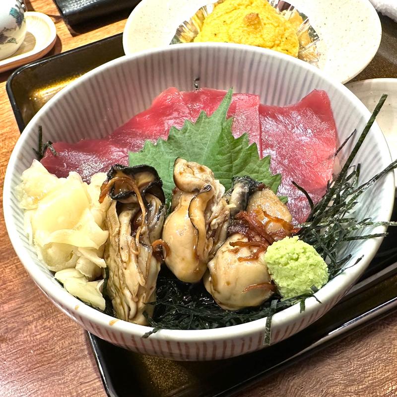 牡蠣時雨と鮪丼(四季の味 さくれ )