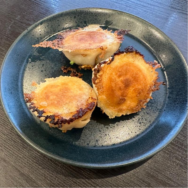 焼き小籠包(3個)(肉汁焼小籠包 千琇 - ちしゅう - 安城店)