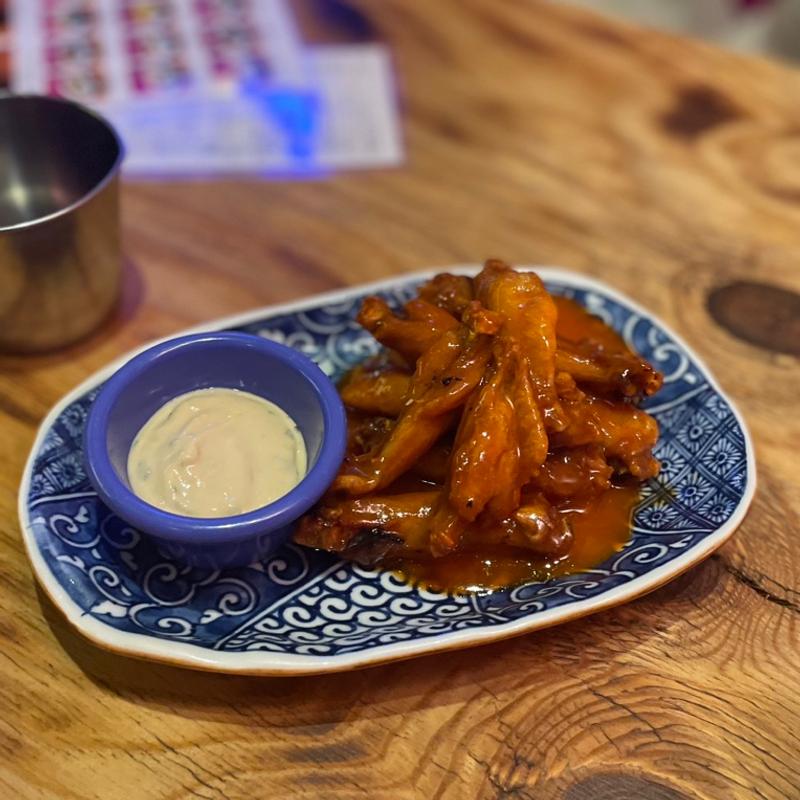 HOTバッファローウィング(Bells Nakameguro)