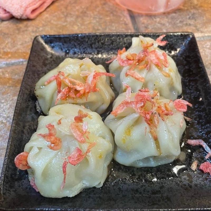 海老入り焼き小籠包(二代目麺酒場 晴れの陽)