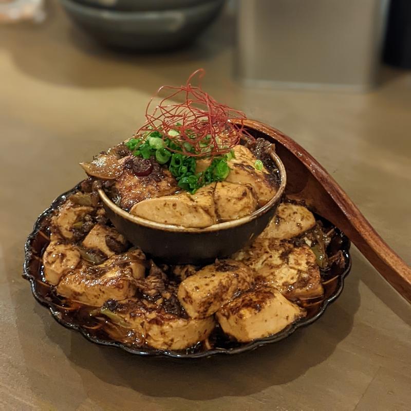 落ちこぼれ麻婆豆腐(大衆酒場サカラバ)