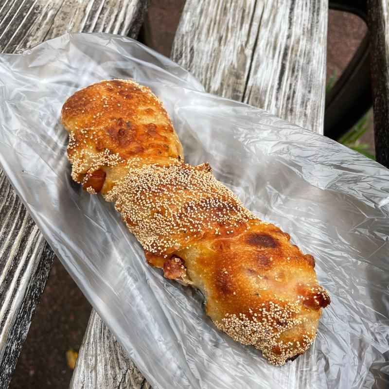 乾塩ベーコンとチーズのバトン(トラスパレンテ 中目黒)