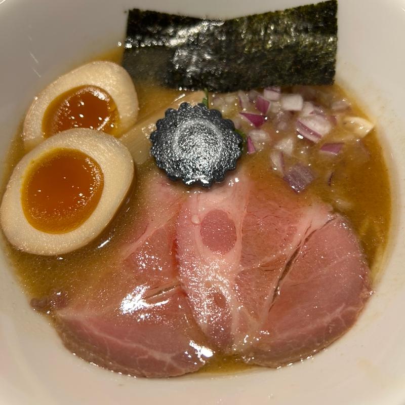 味玉鶏黒湯ラーメン(非豚骨 なお人)