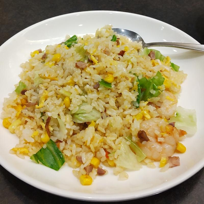 五目チャーハン(中国名菜 龍華)