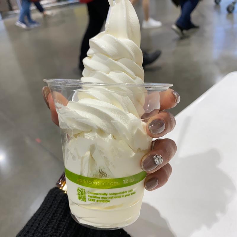 (COSTCO Wholesale フードコート 尼崎倉庫店 （コストコホールセール フードコート）)