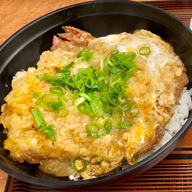 天とじ丼(手打うどん いってつ)