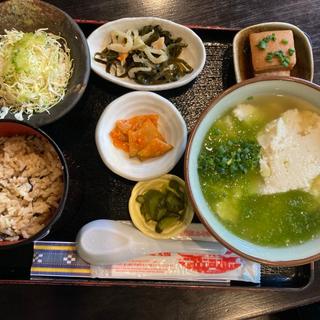 美ら御膳(百年古家 大家（うふやー）)