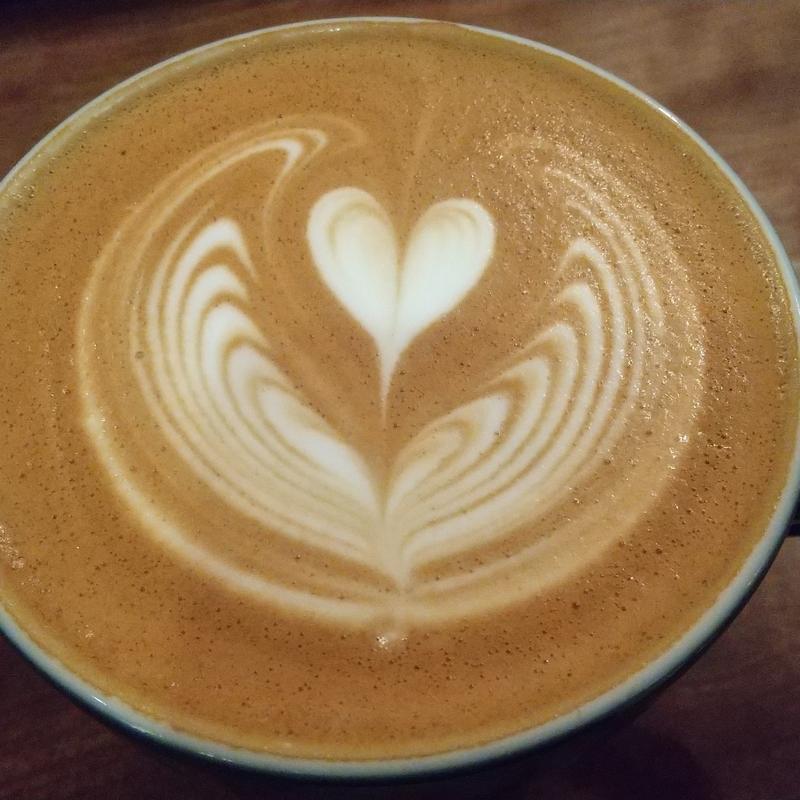 カフェラテ(THE CITY BAKERY)